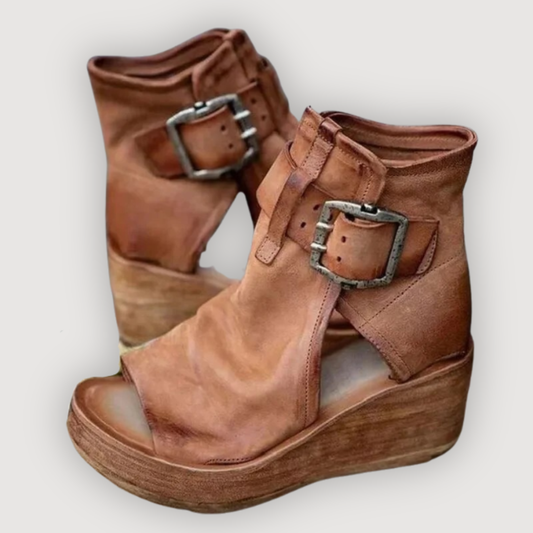 MARLOWE – WEDGE SANDALS